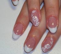 Придание ногтям округлой формы